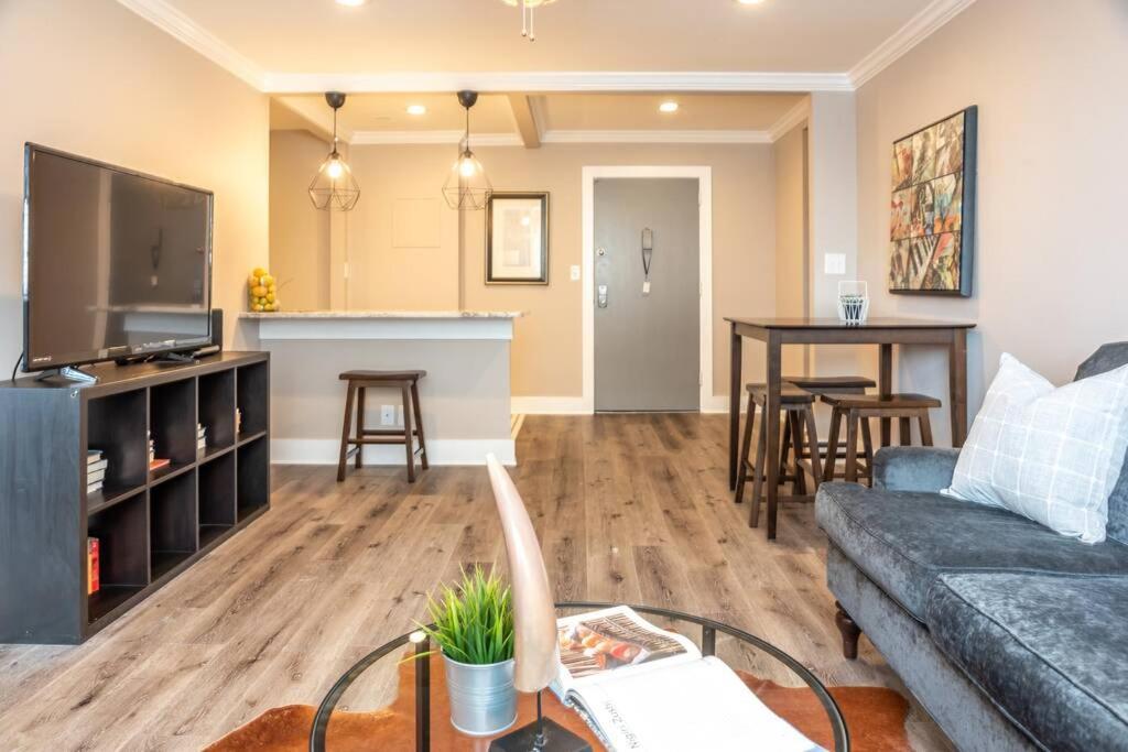 Heart Of Downtown 2Bd 1Free Parking View! Lm1008 Атланта Экстерьер фото
